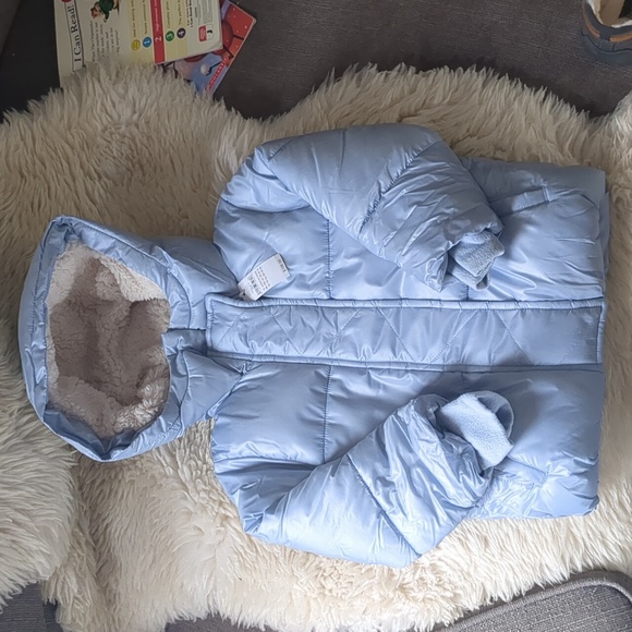 GAP Other - NWT Gap 3T winter coat